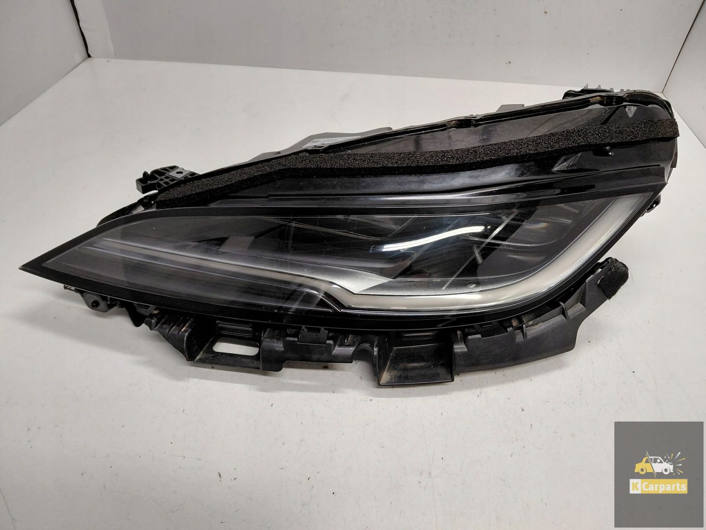 1760888-00-E, Tesla Model 3 II 23- Volledig Led-licht links
