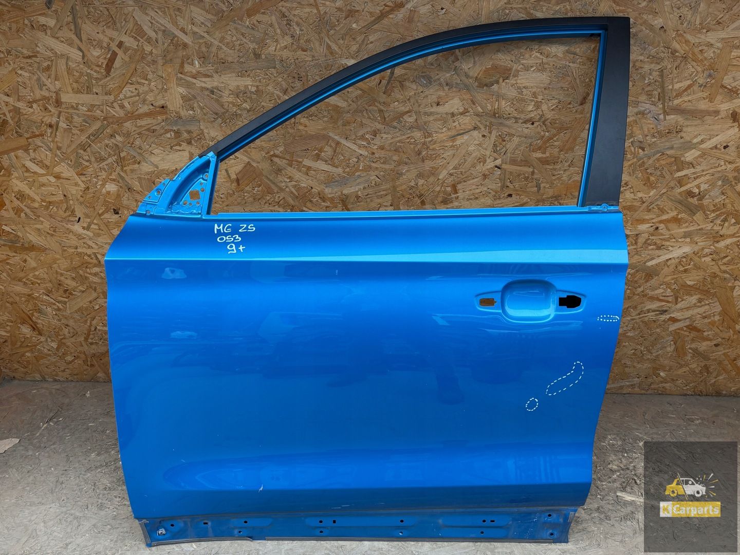 MG ZS front door left