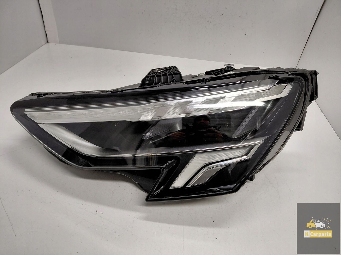 8Y0941033, Audi A3 8Y Full Led linkerlamp