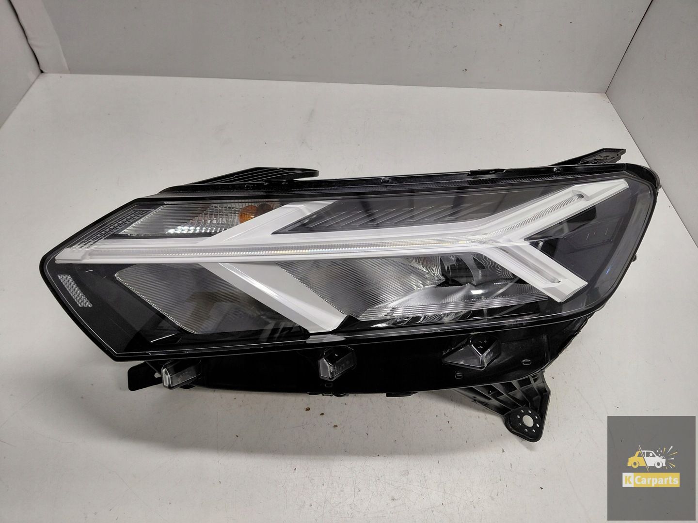 260602561R, Dacia Sandero III Logan III Jogger White LED lamp left Perfect