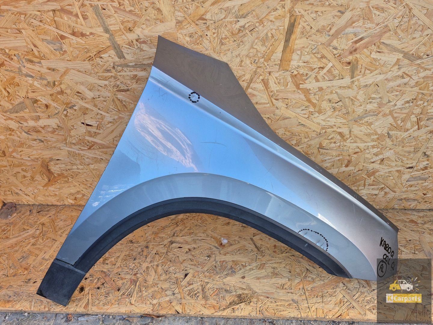 Skoda Karoq right front wing