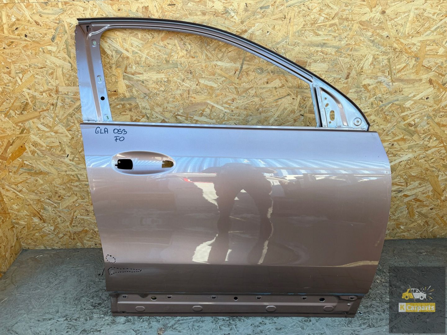 Mercedes GLA W247 front door right