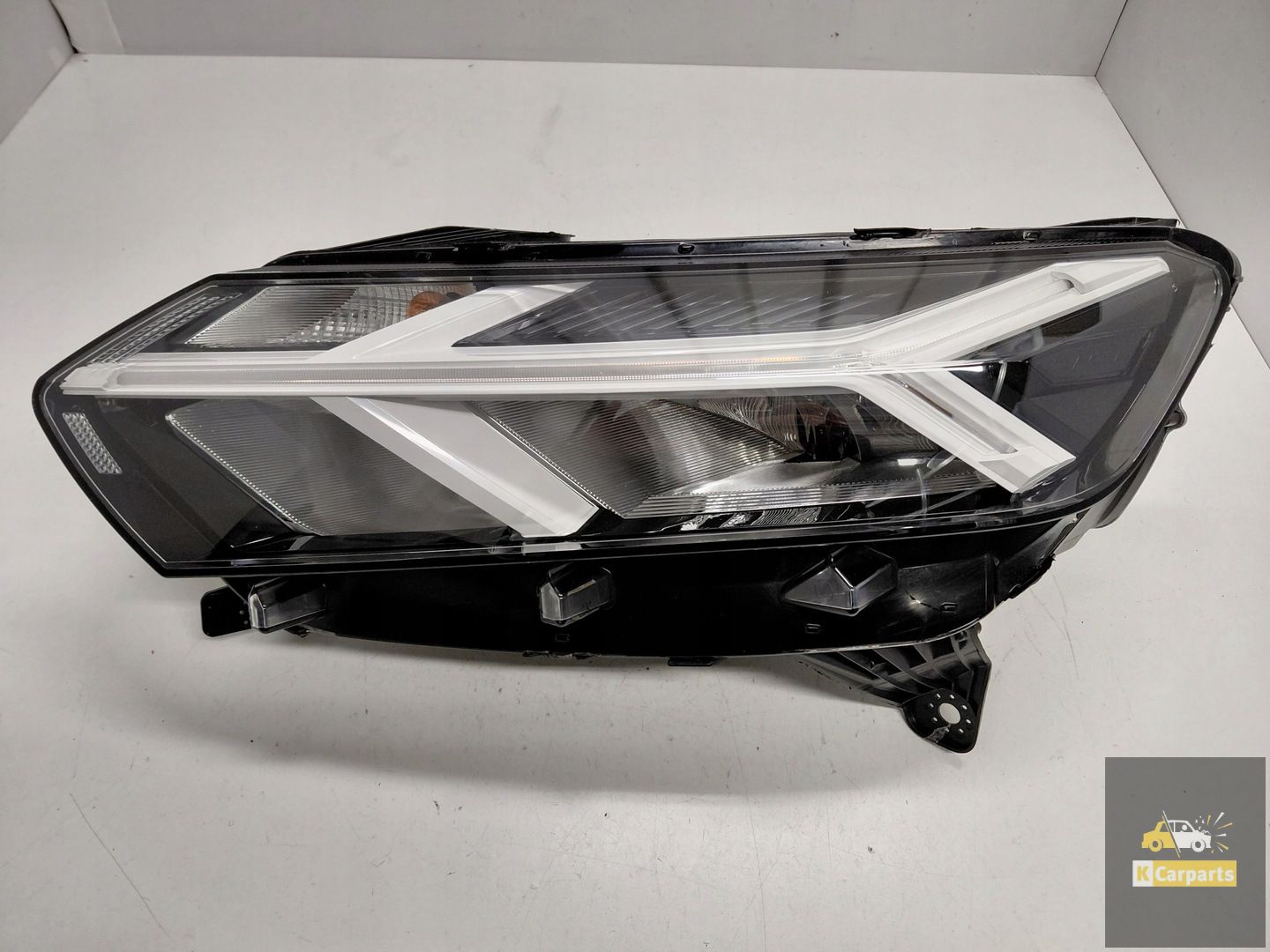 260601750R, Dacia Sandero III Logan III Jogger LED Wit linkerlamp