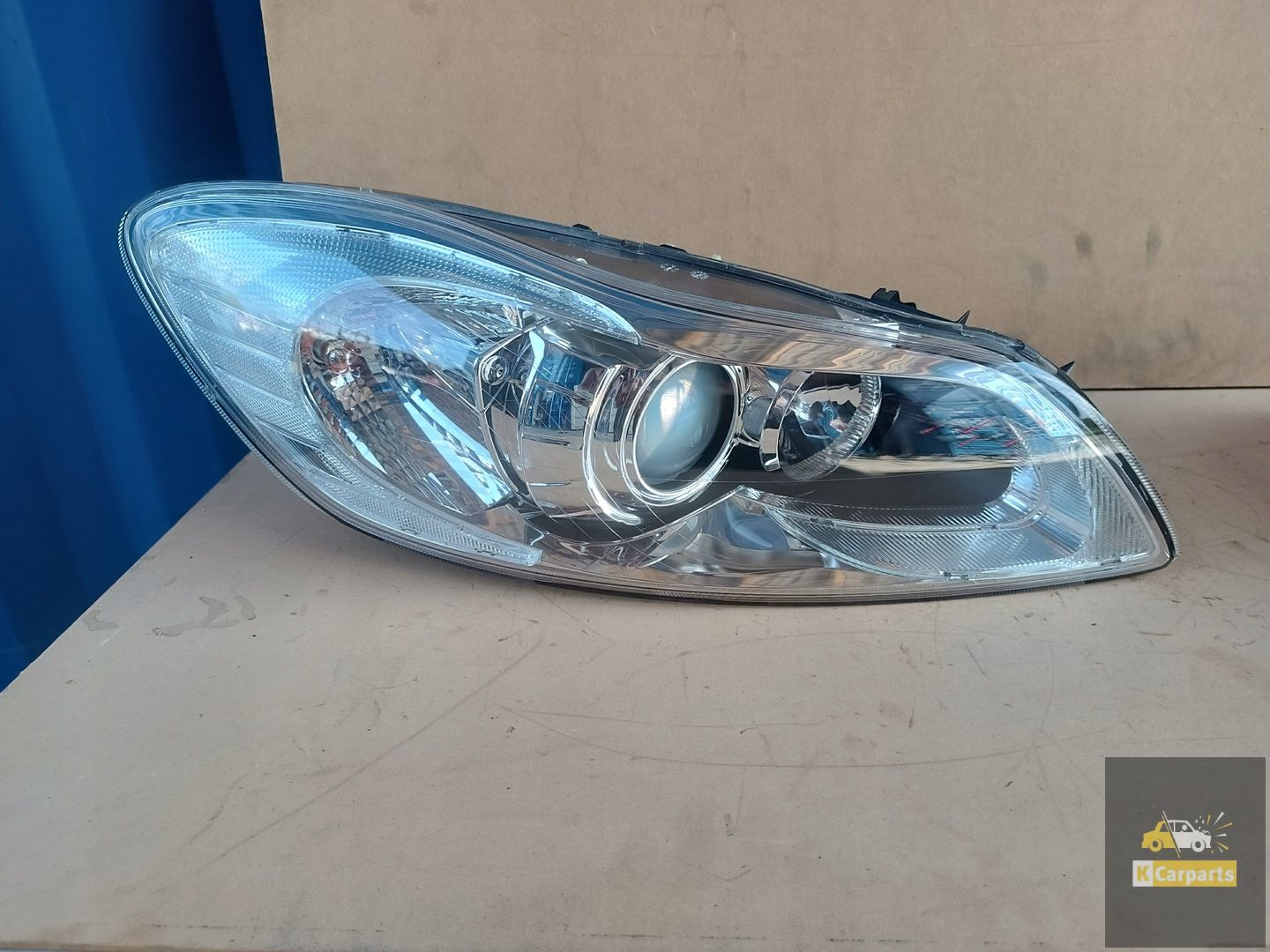 31299827, Volvo C30 Lift Xenon right lamp perfect