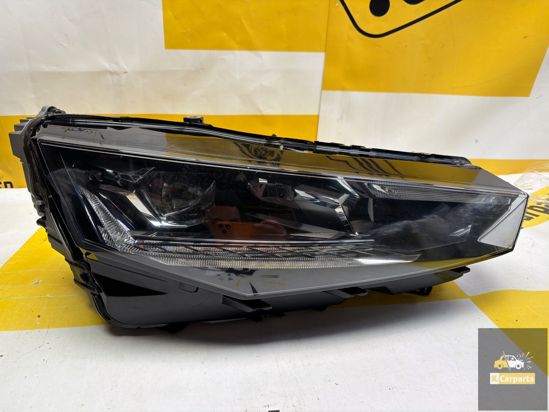 SKODA SCALA LIFT 655941016A 2023- FULL LED Koplamp rechts