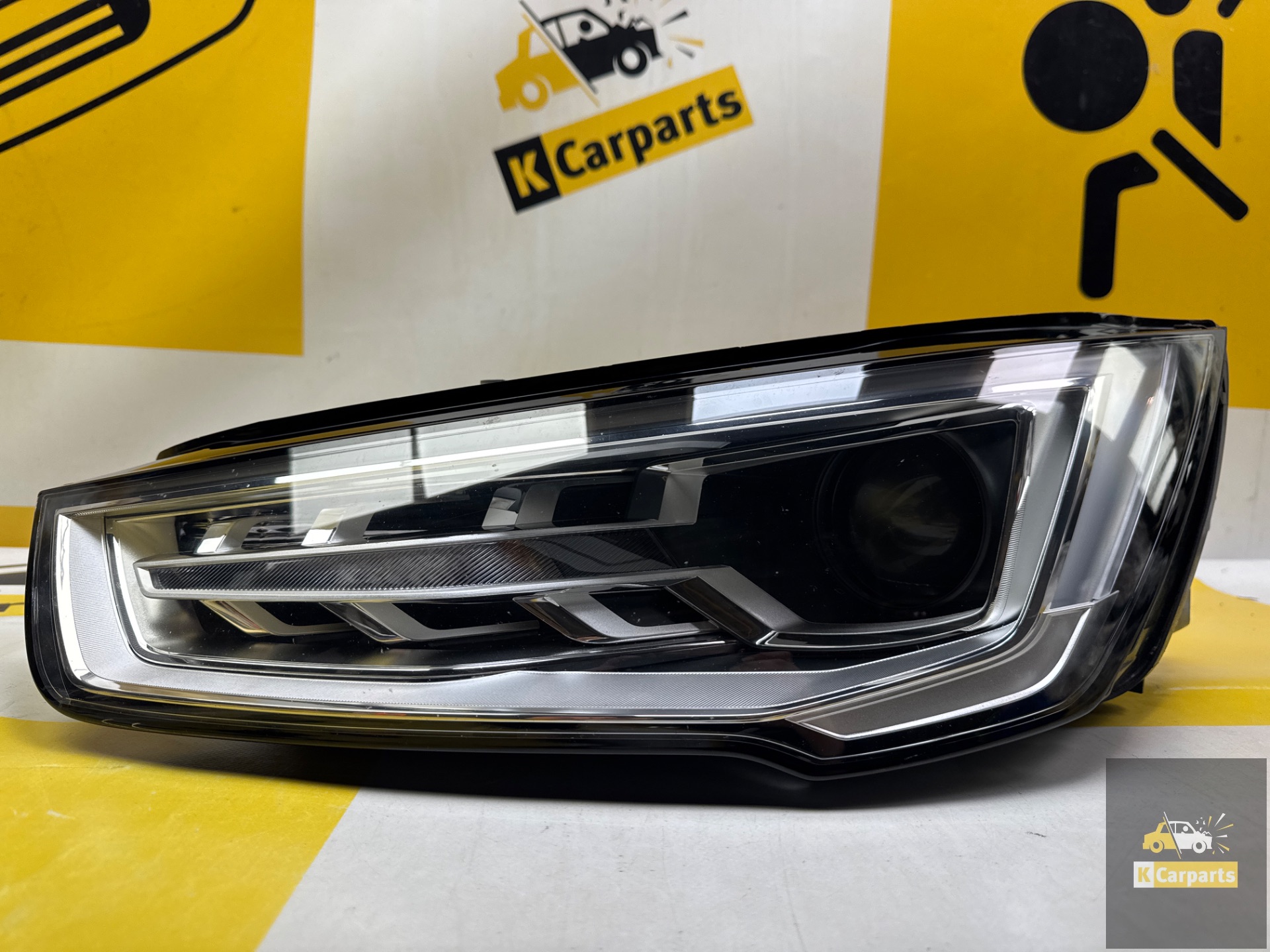 Audi A1 Koplamp 8XA Full LED Facelift 8XA941005 Links