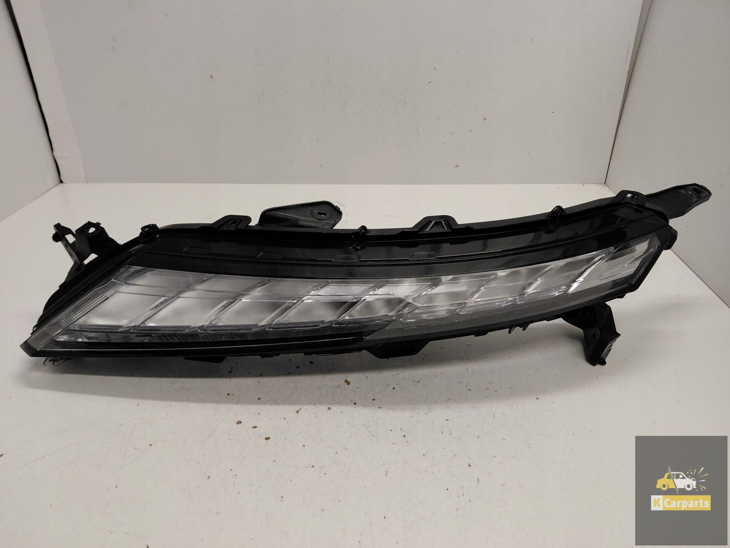 EDM92205010, Mitsubishi Eclipse Cross Lift LED DRL-lamp links