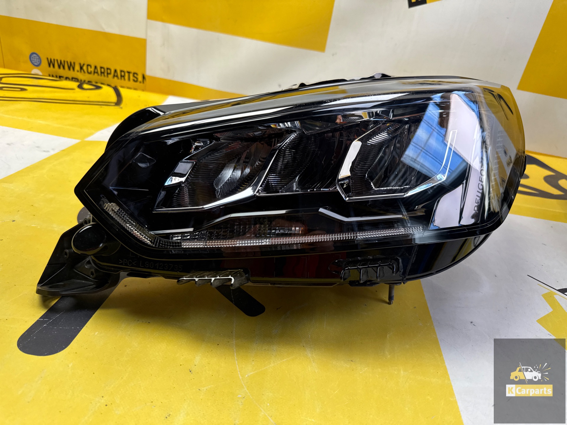 Koplamp Peugeot 208 Facelift full led 19-2025 origineel links