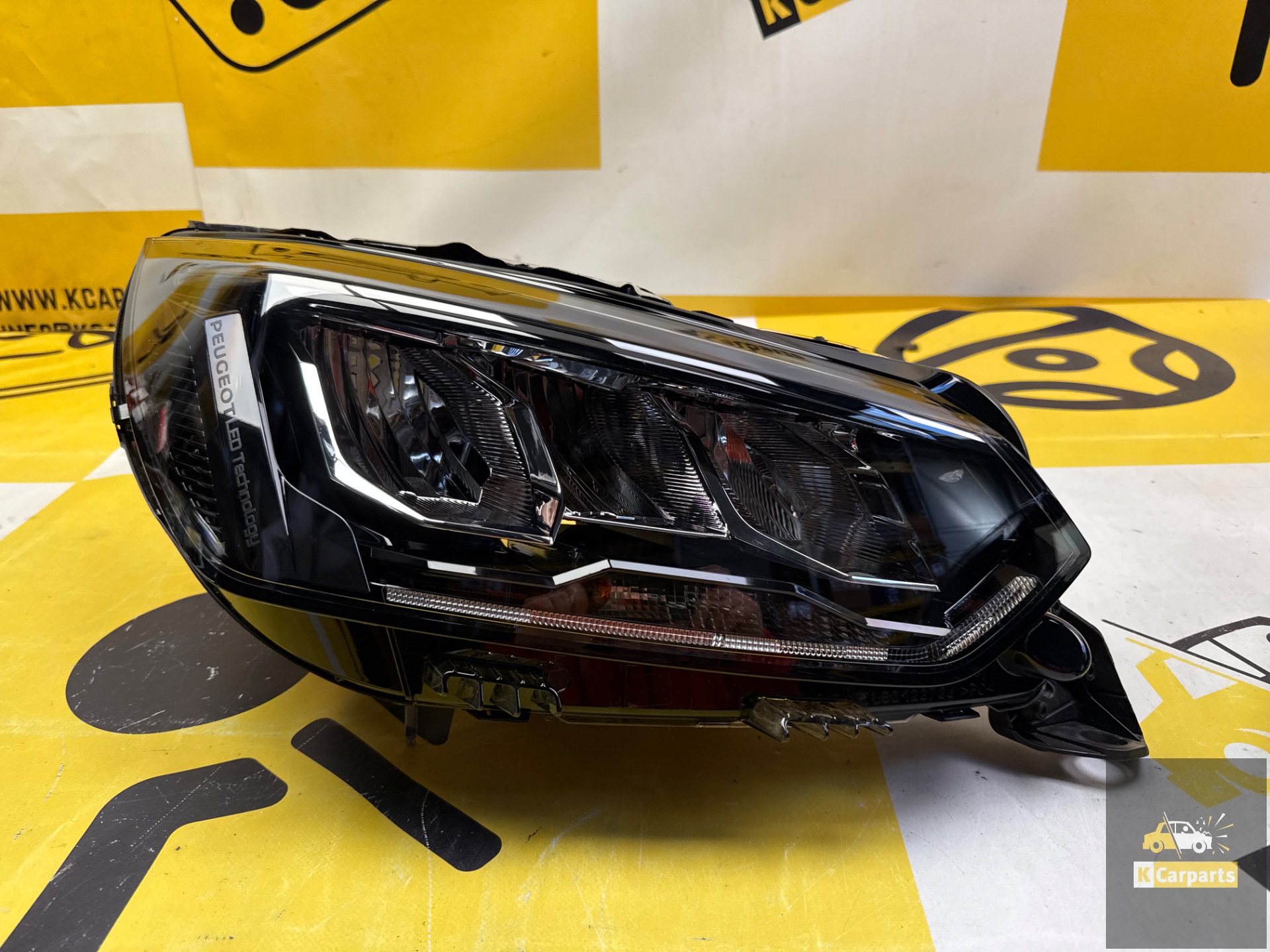 Koplamp PEUGEOT Rechts 208 FACELIFT II 2 2008 II 2 LED 19-2025