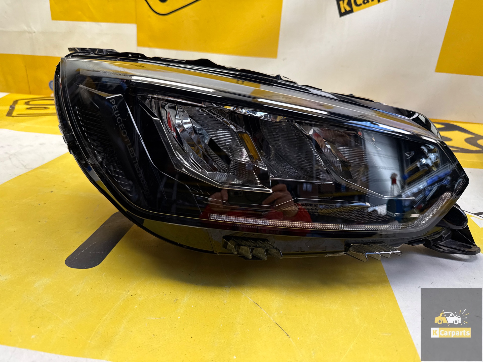 Koplamp PEUGEOT Rechts 208 FACELIFT II 2 2008 II 2 LED 19-2025