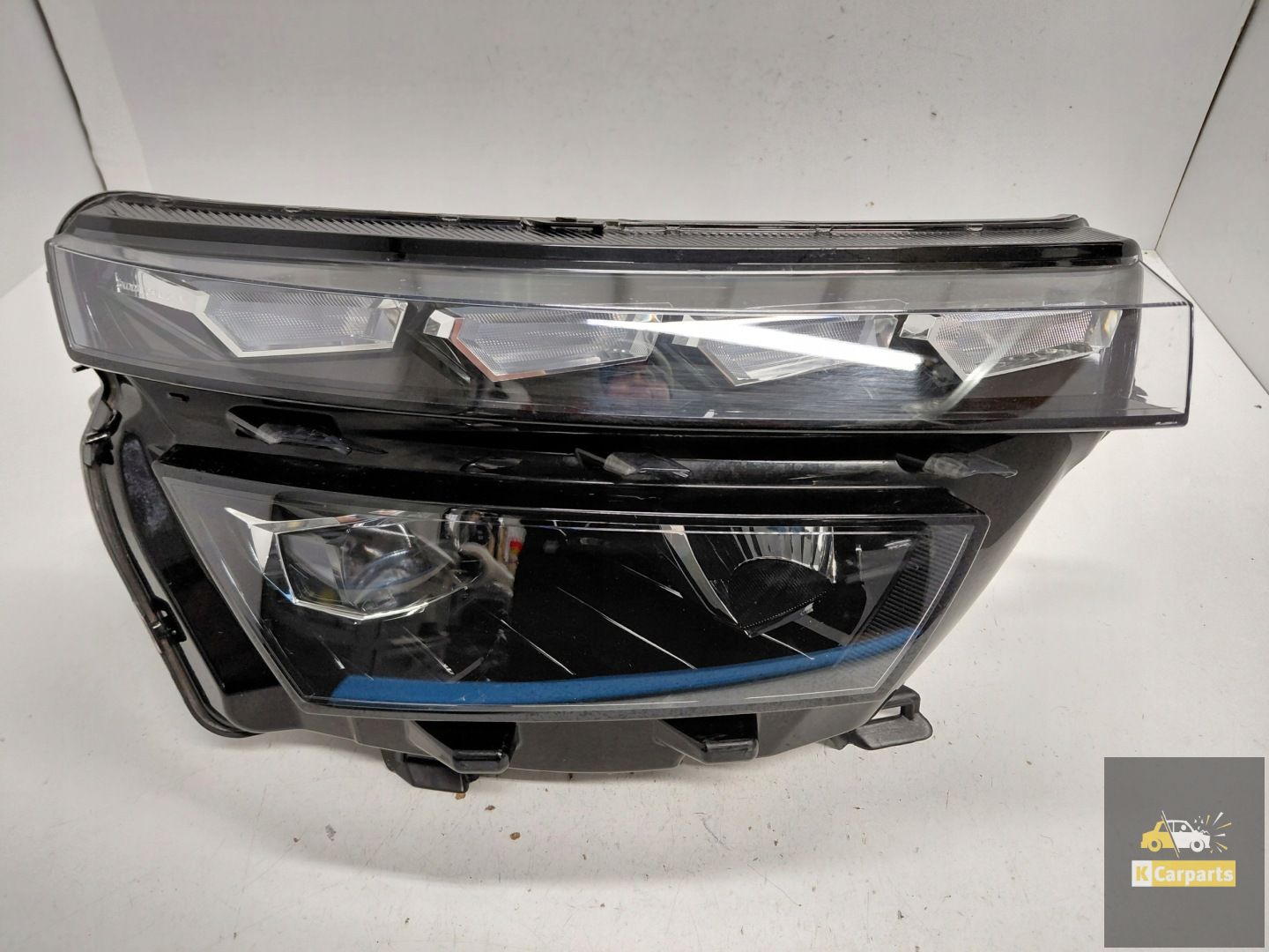 658.941.016.B, Phare droit B à LED complet Skoda Kamiq en parfait état