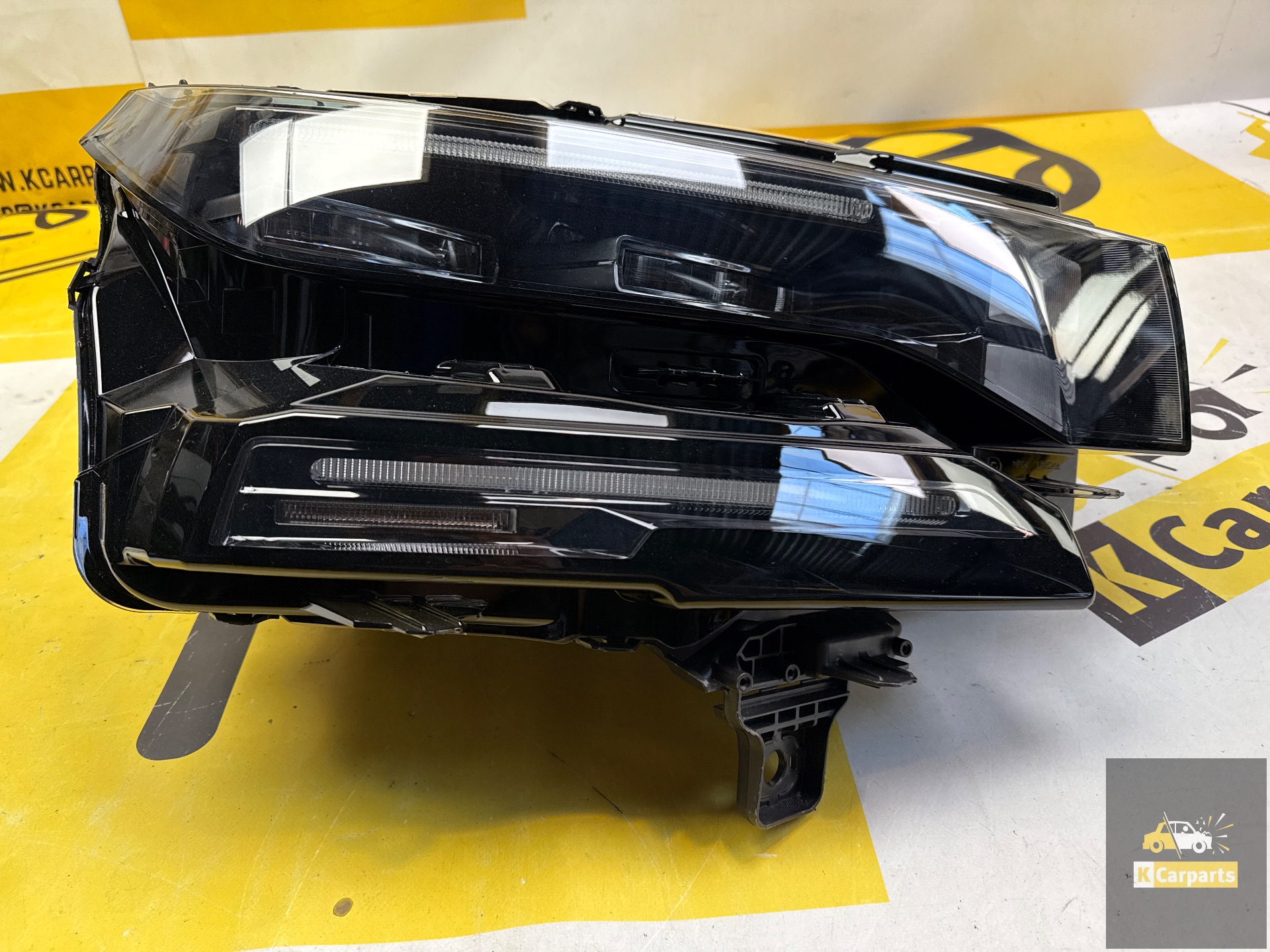 Citroen e-C5 AIRCROSS 25-KOPLAMP RECHTS ORIGINEEL