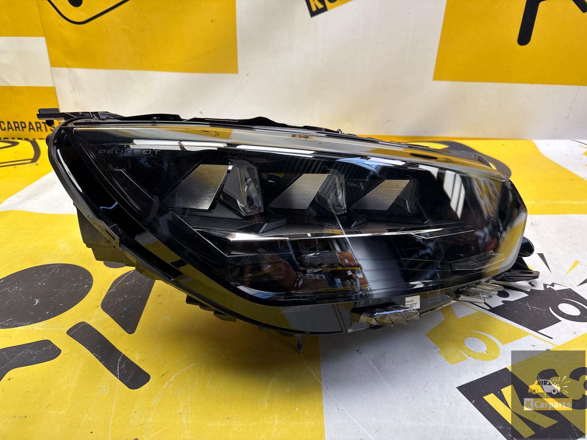 PEUGEOT KOPLAMP RECHTS 2008 208 FACELIFT FULL LED 9850597780