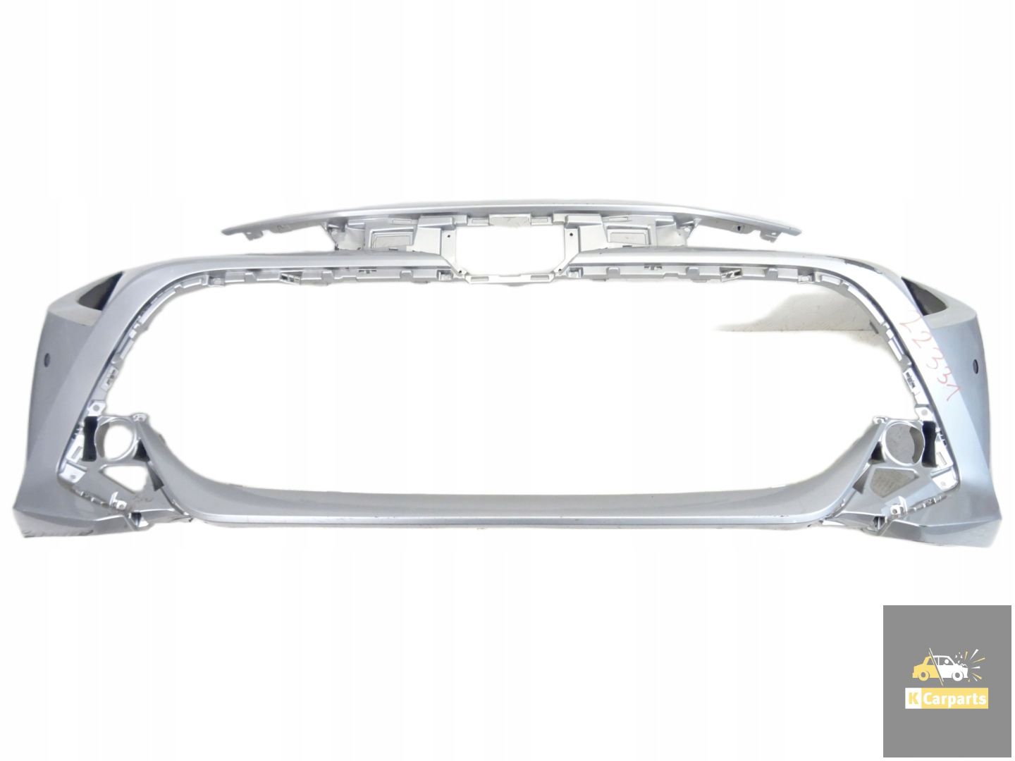 TOYOTA COROLLA E21 STATION WAGON FRONT BUMPER