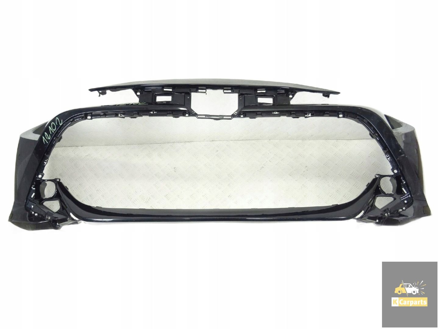 Toyota Corolla 18- Front bumper NEW MODEL