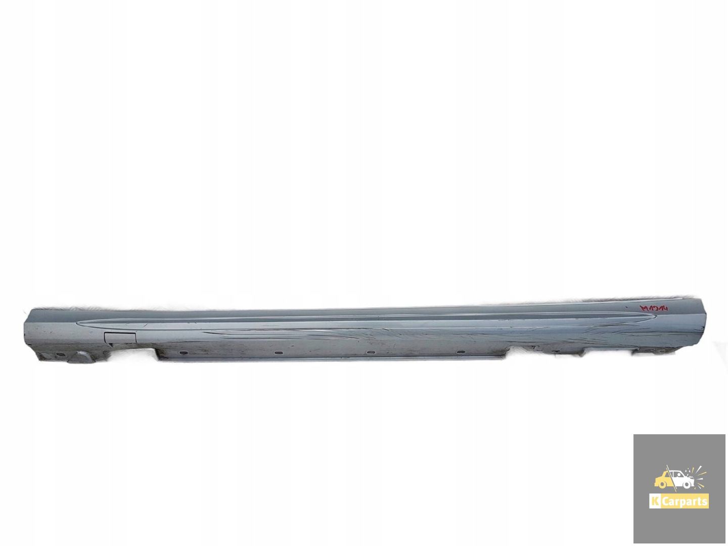 QQAA11J, Dorpelstrip LINKS Mercedes E 212 AMG LIFT