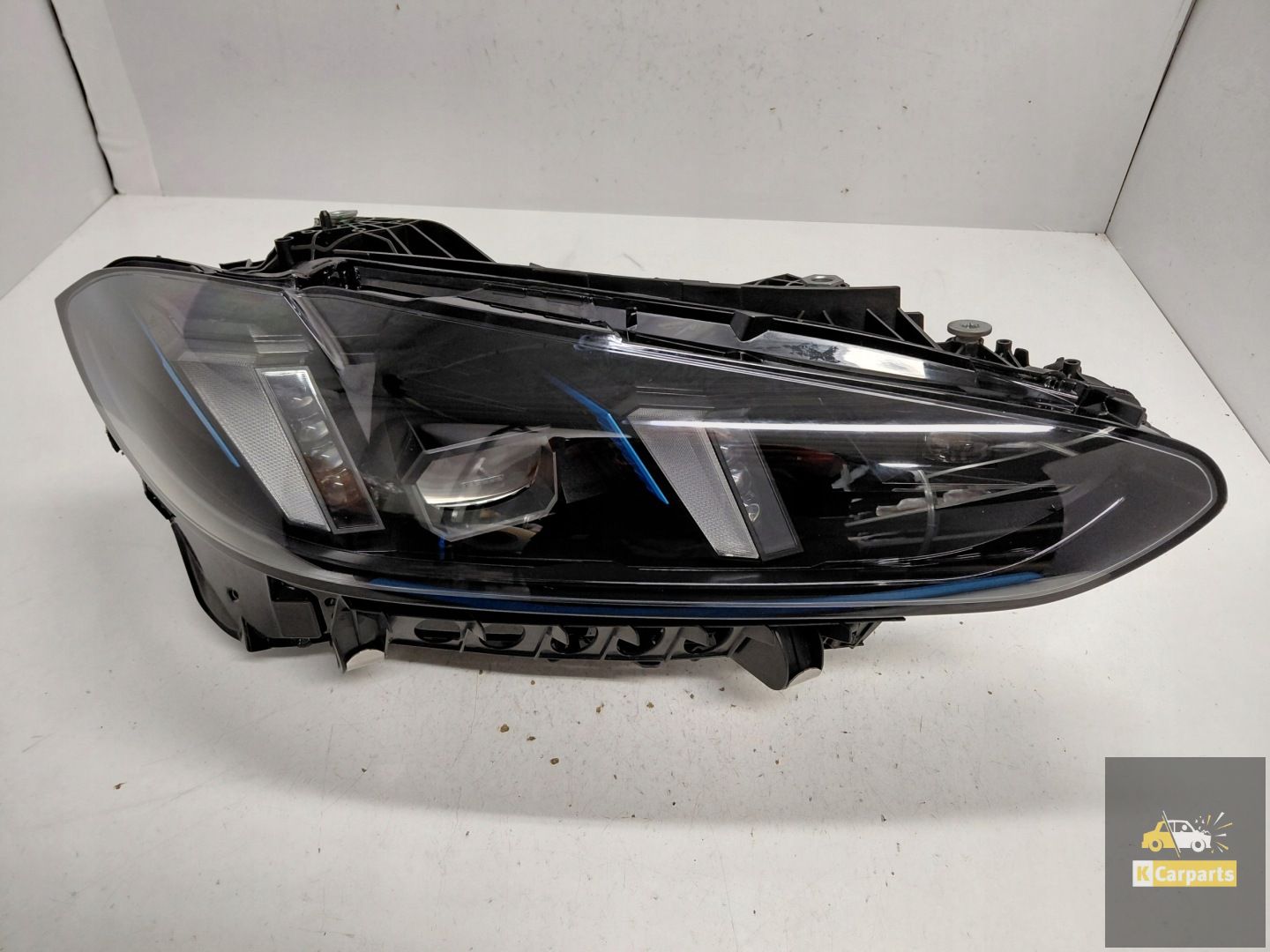 5A3B314, BMW G22 G23 G26 G80 G82 Lampe LED bleue droite pour hayon élévateur