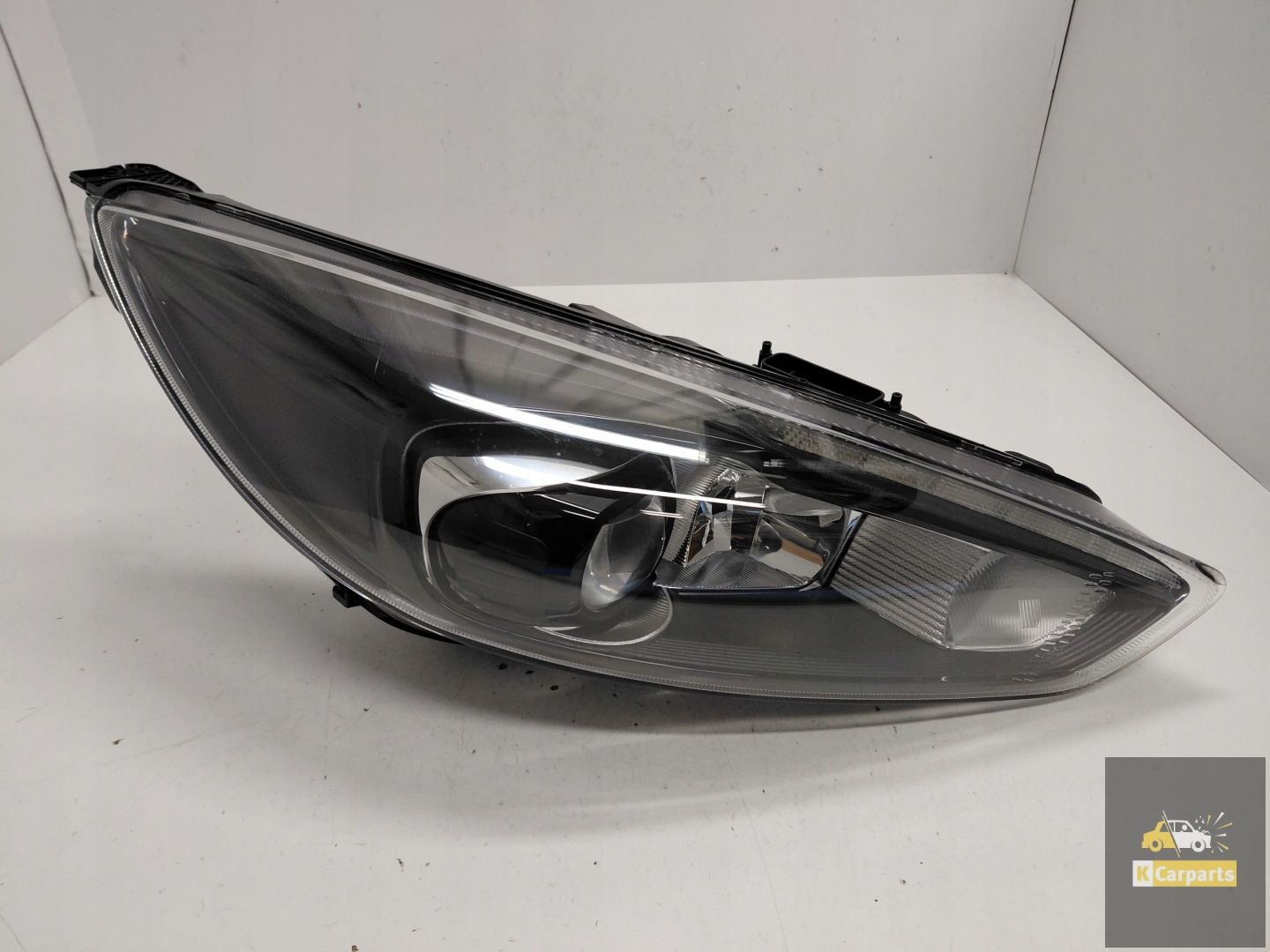 F1EB-13D154-CB, Ford Focus MK3 Lift Xenon LED ST Zwart rechterlamp Ideaal