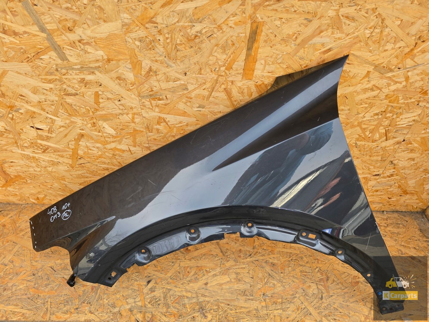 Peugeot 408 linkervoorvleugel