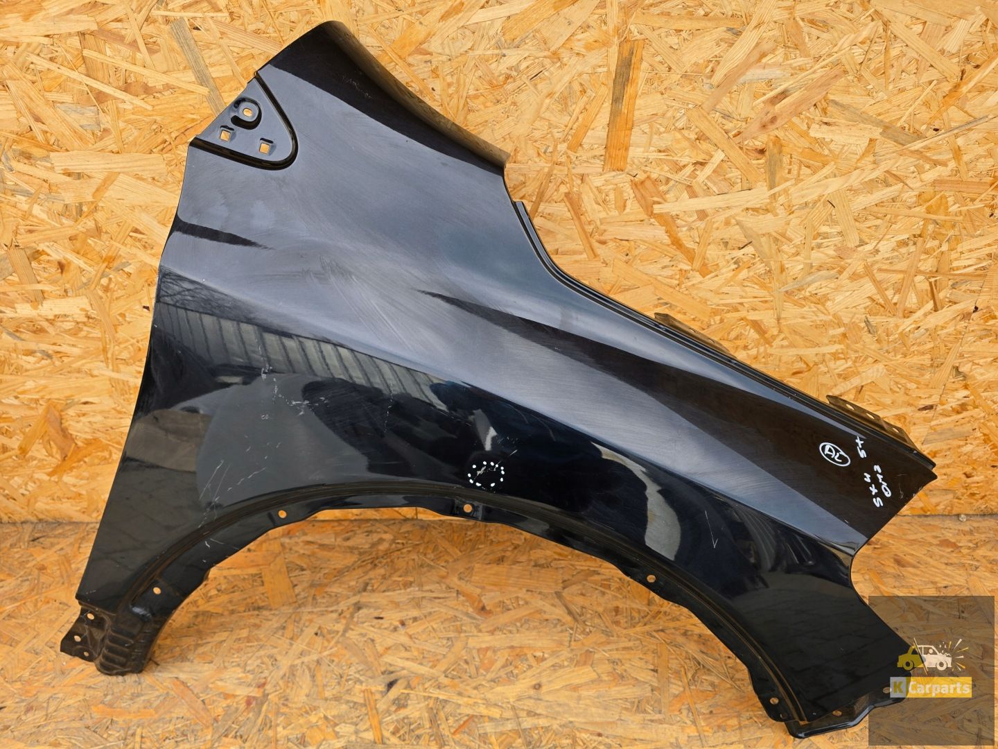 Suzuki SX4 S-Cross 13-21 right front wing