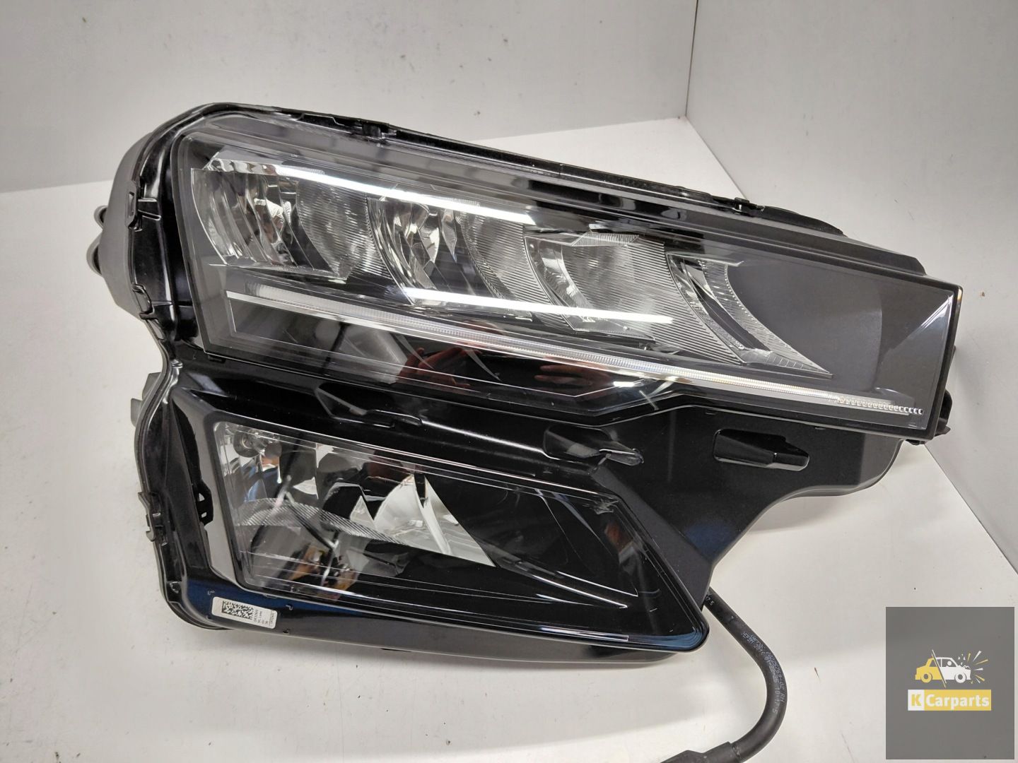 57B.941.010, Skoda Karoq Lift LED-Leuchte rechts