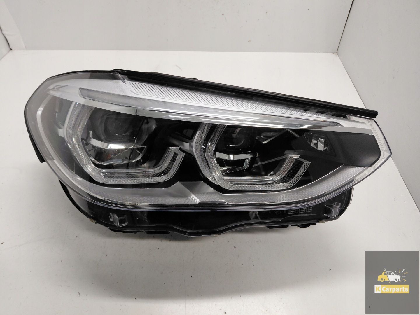 8739654, BMW G01 G02 X3 X4 Feu arrière adaptatif LED 5 broches droit