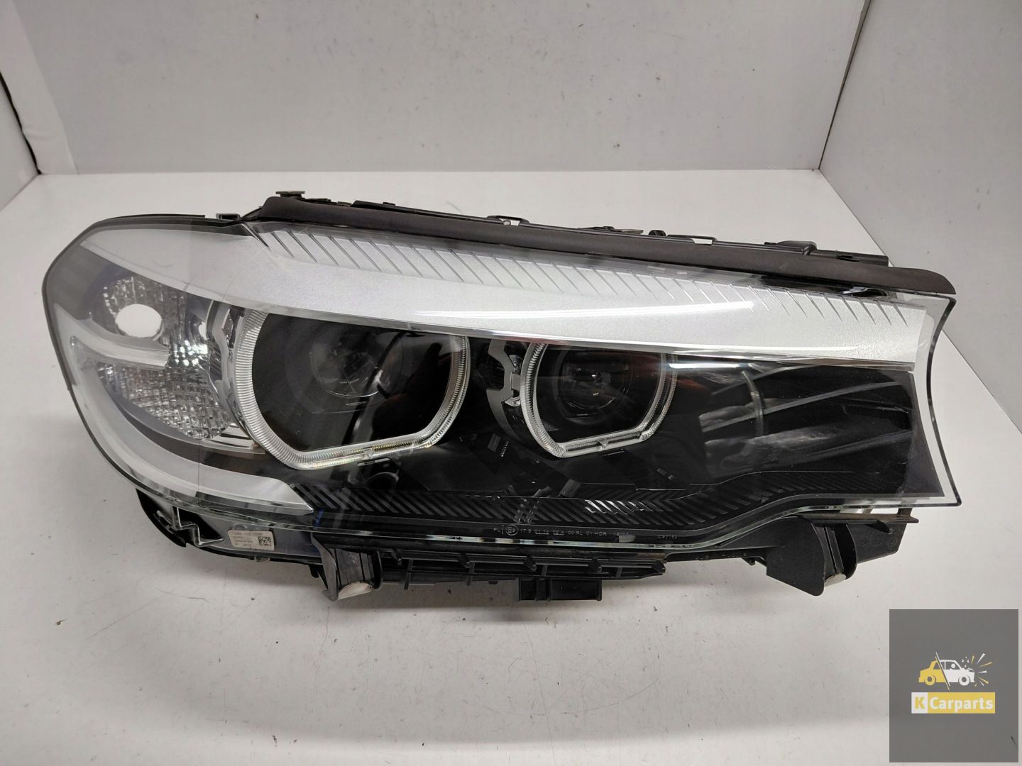 8499112, BMW G30 LED sans éclairage, feu droit