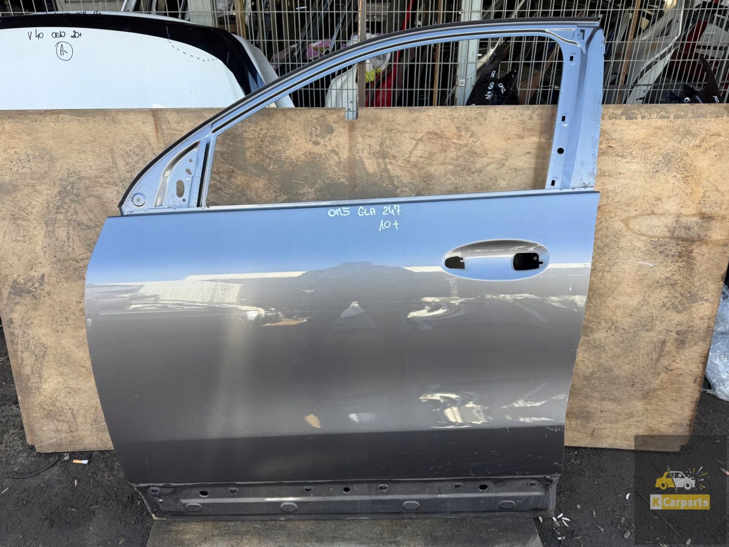 Mercedes GLA W247 left front door