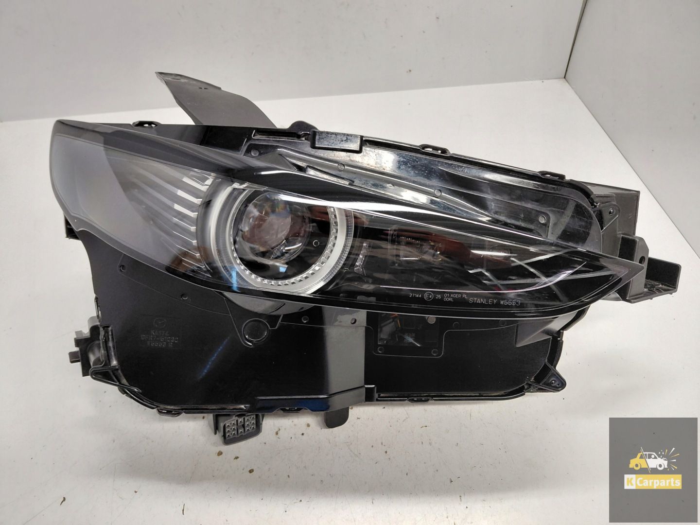 DFR7-51030, Mazda CX30 Full LED 14-pin right bulb