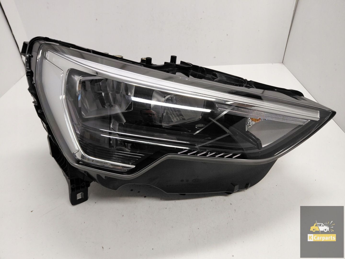 83A.941.012, Audi Q3 83A II LED rechterlamp