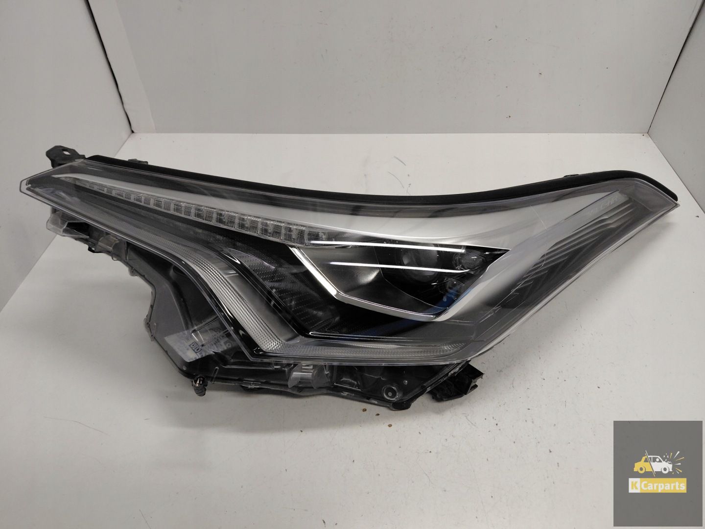 81150-F4071-00, Toyota CHR Full LED lamp left Perfect