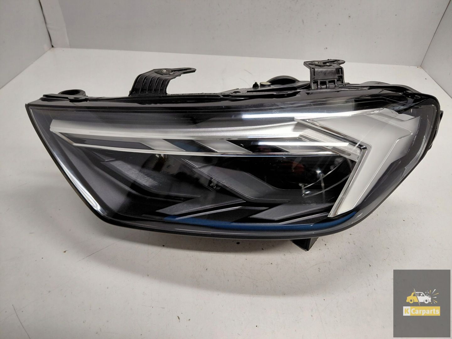 82A.941.033.D, Audi A1 82A II Volledig Led-licht links