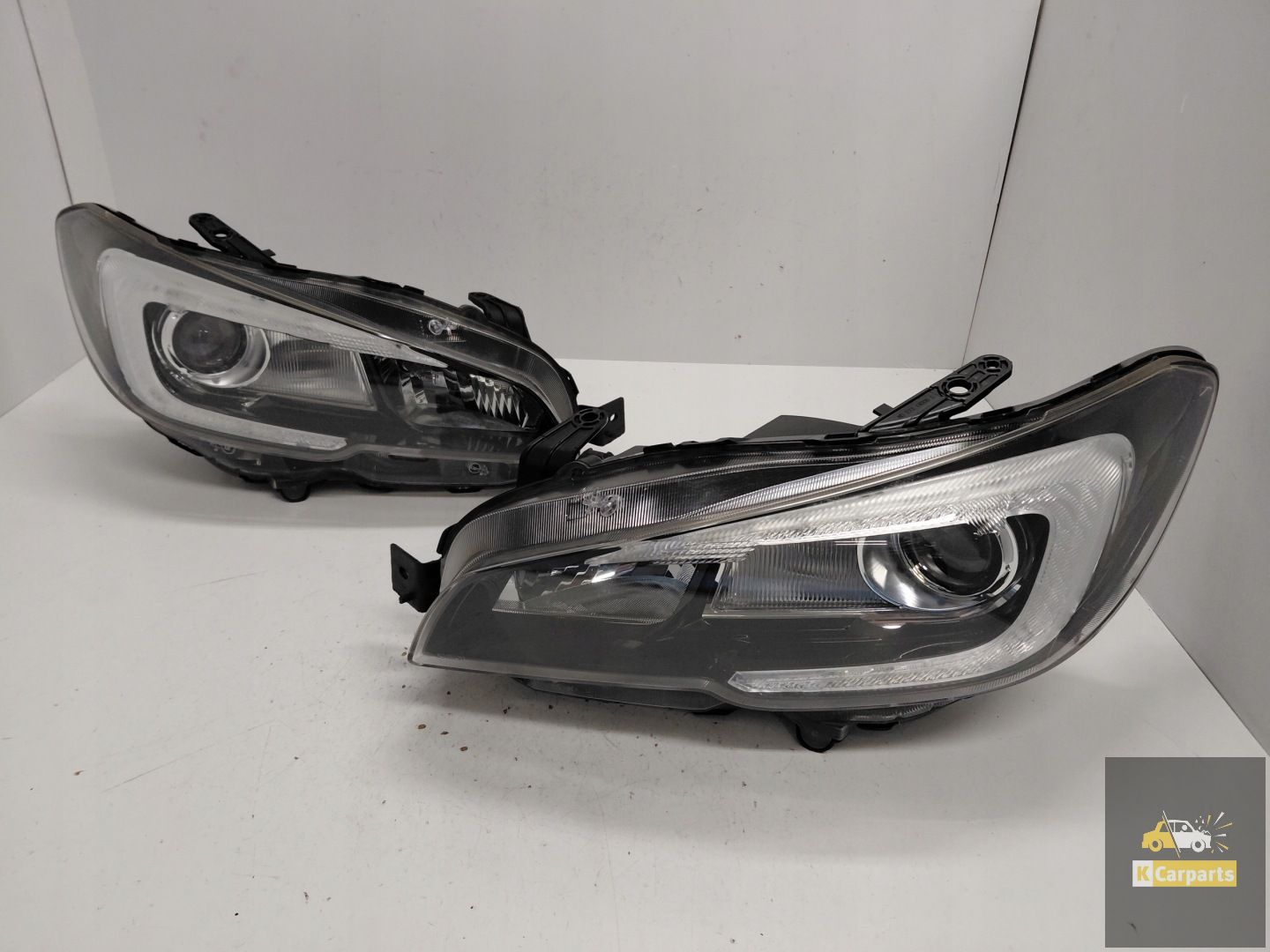Subaru Levorg Impreza WRX STI 2015 - Phares entièrement à LED (droite et gauche)