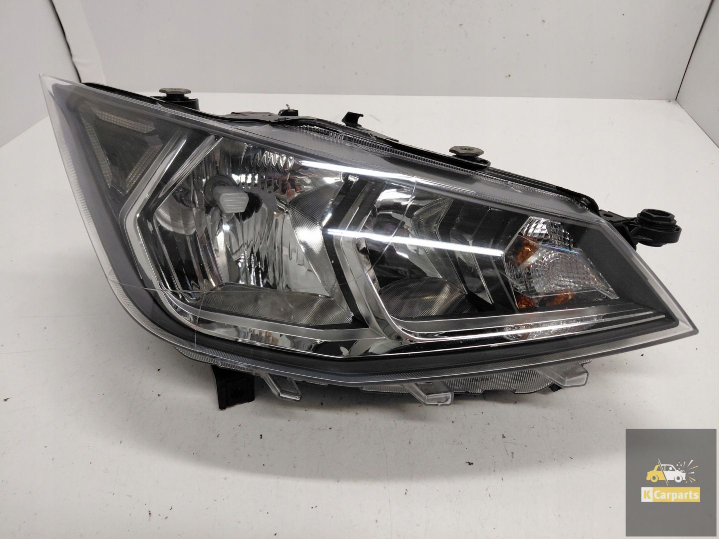 6F1941016B, Seat Ibiza V 6F Arona Just With Lecem Right Lamp