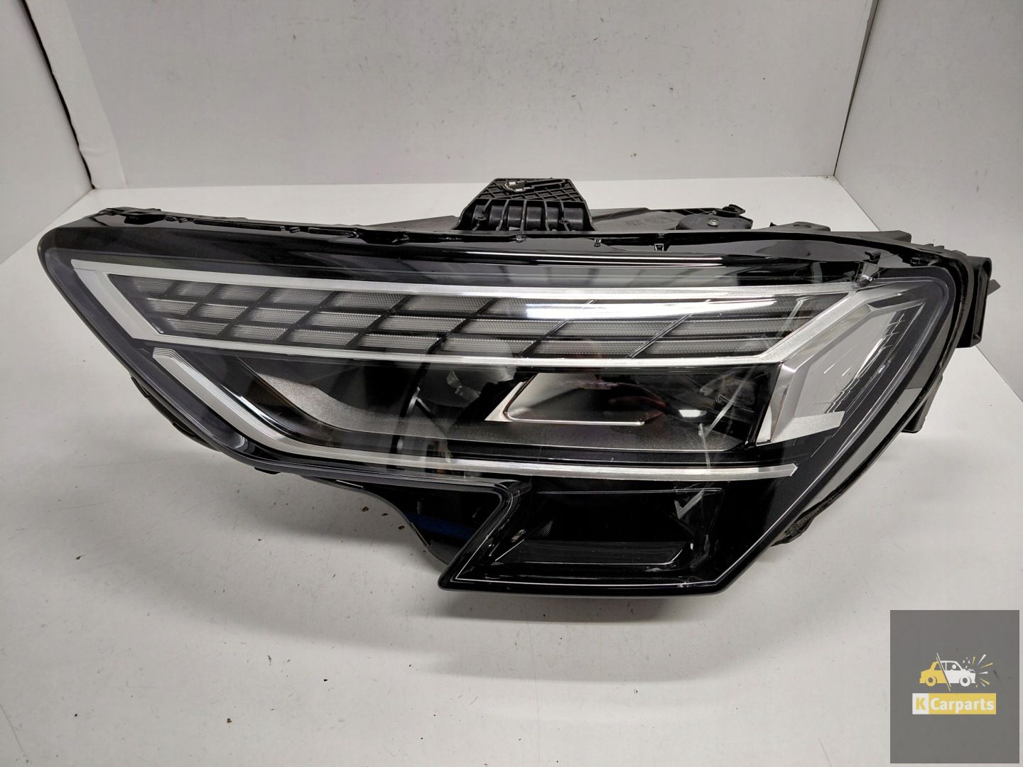 8Y0941035H, Matrice de levage du feu gauche pour Audi A3 8Y