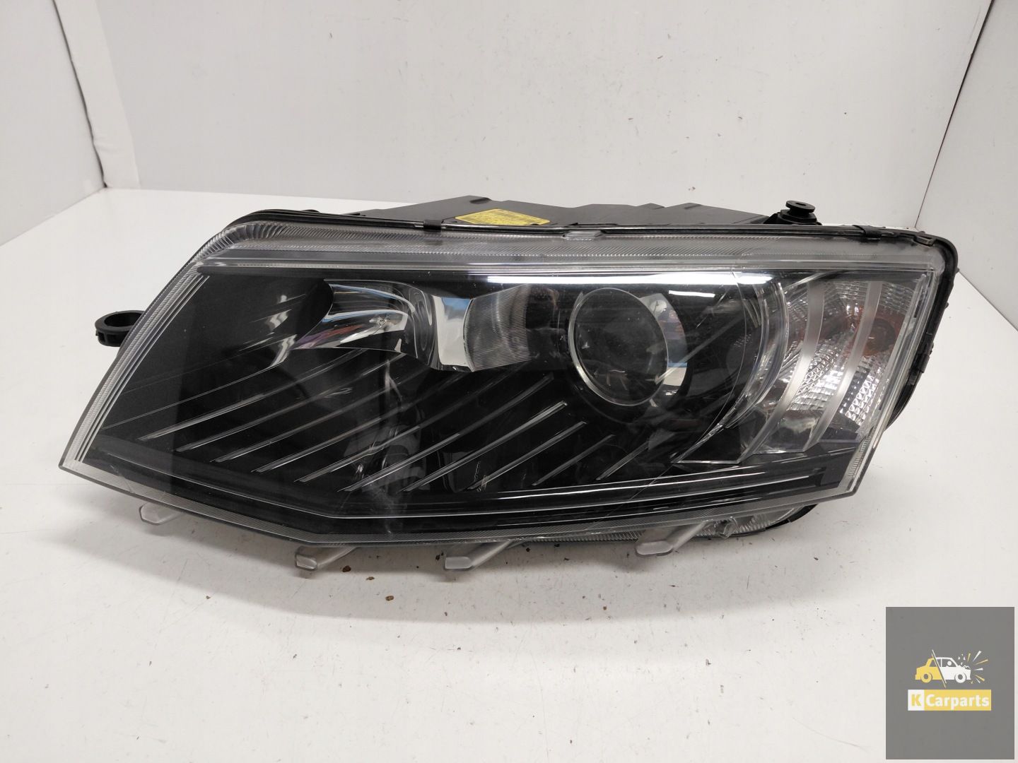 5E1941015B, Skoda Octavia III Xenon LED-licht links