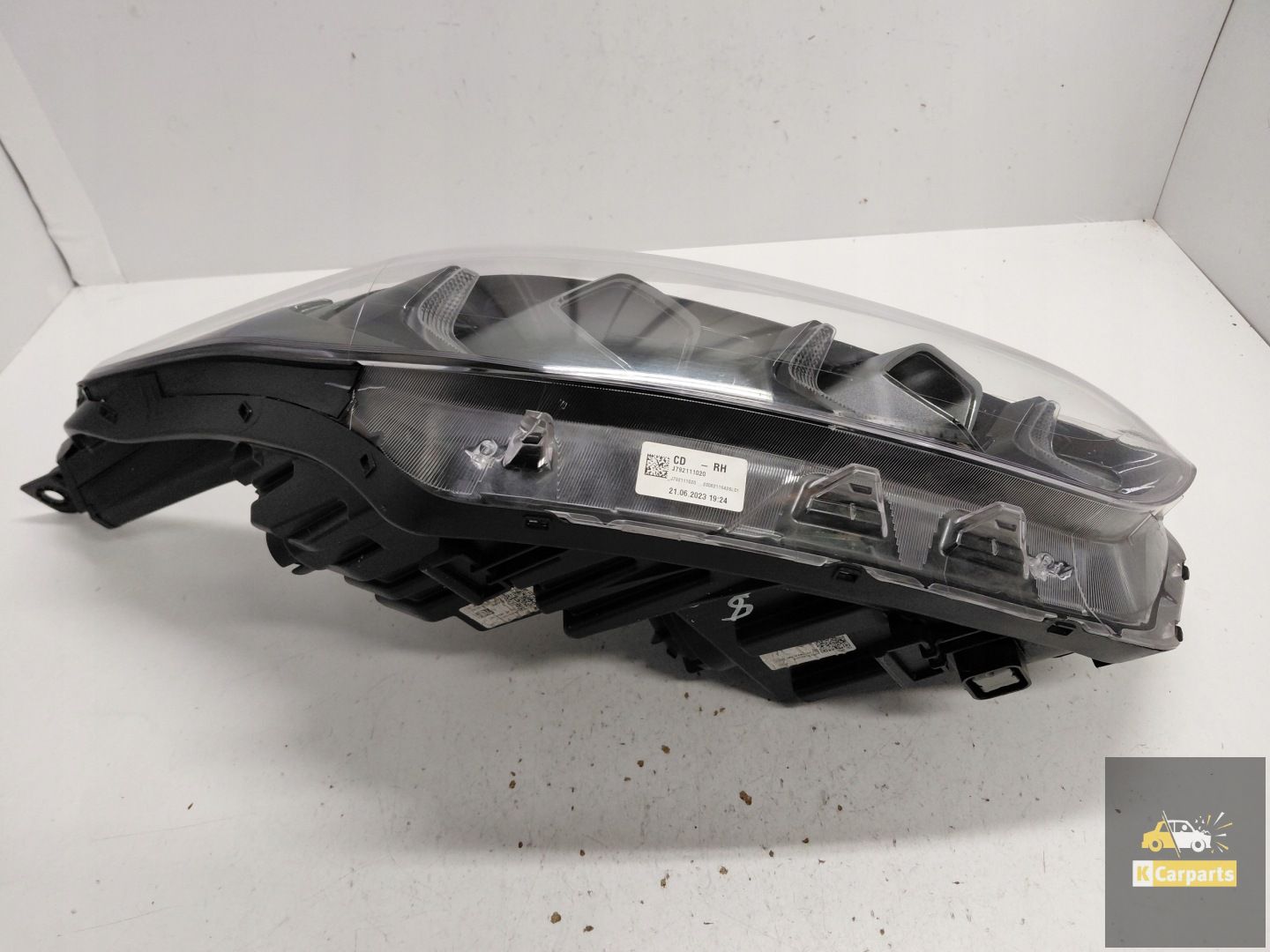 4_69c60a79e35a254760aaa4c6.jpeg
