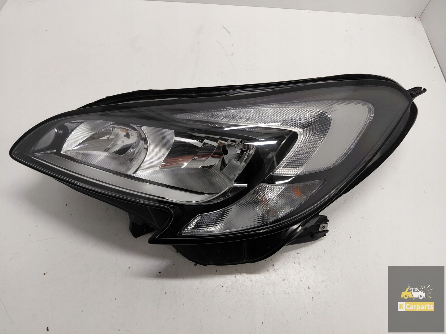 39108226, Opel Corsa E Gewoon Met Led Lamp Links Perfect