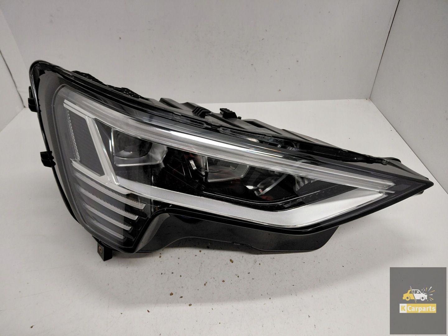 4KE.941.040, Audi E-Tron 4KE Full Led lamp rechts Perfect