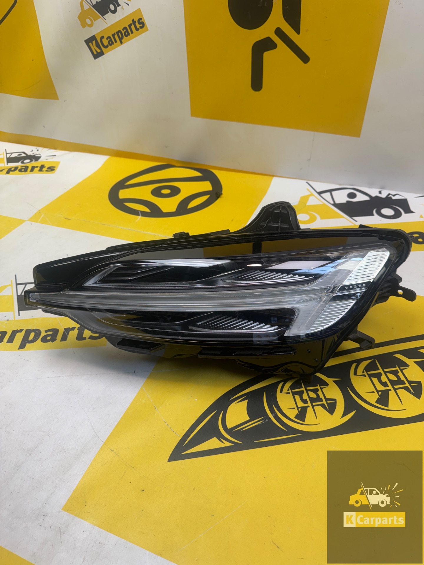 VOLVO V60 II S60 III Koplamp Links VOLL-LED AKTIV 22025905