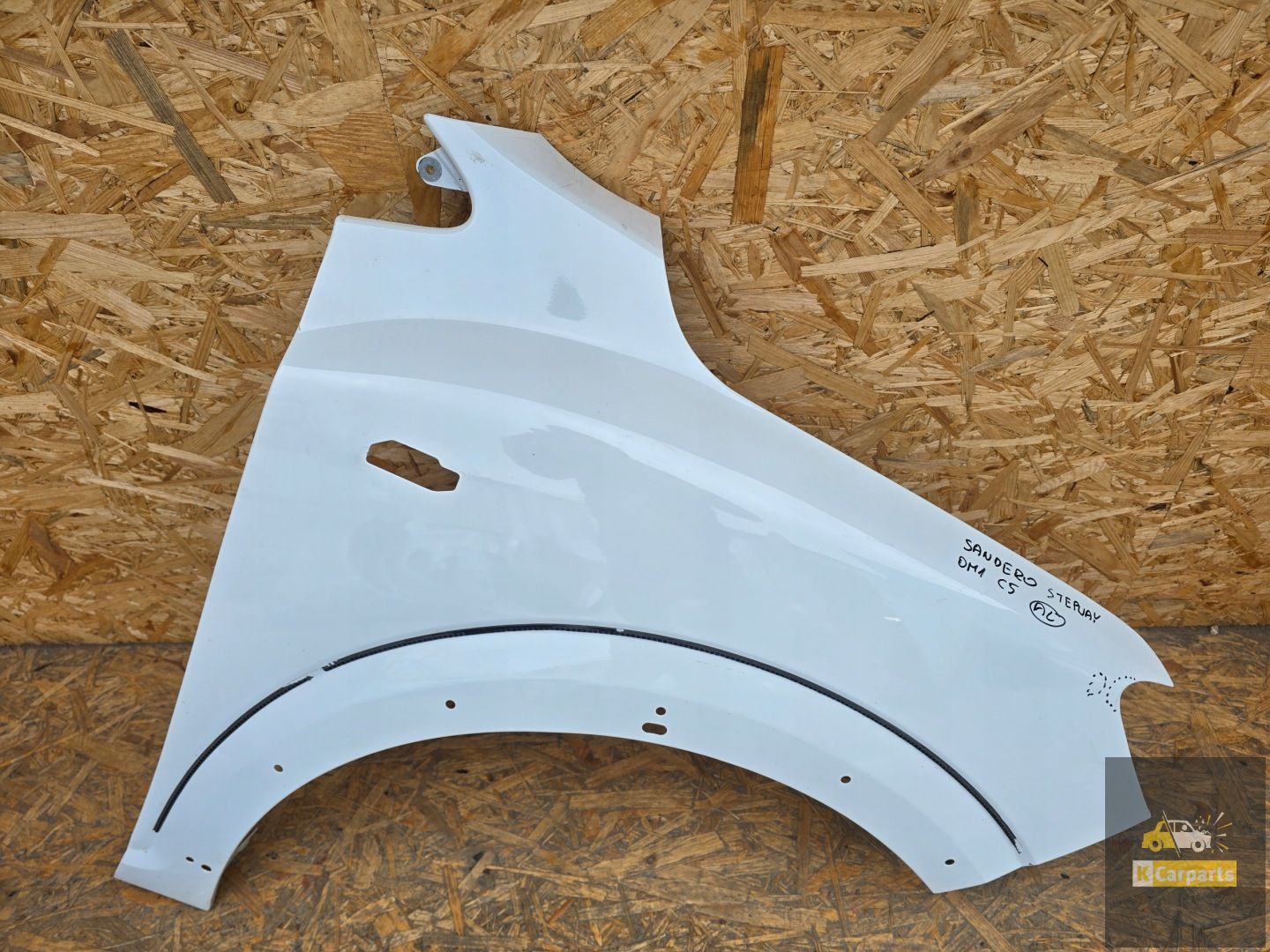 Dacia Sandero Stepway III right front fender