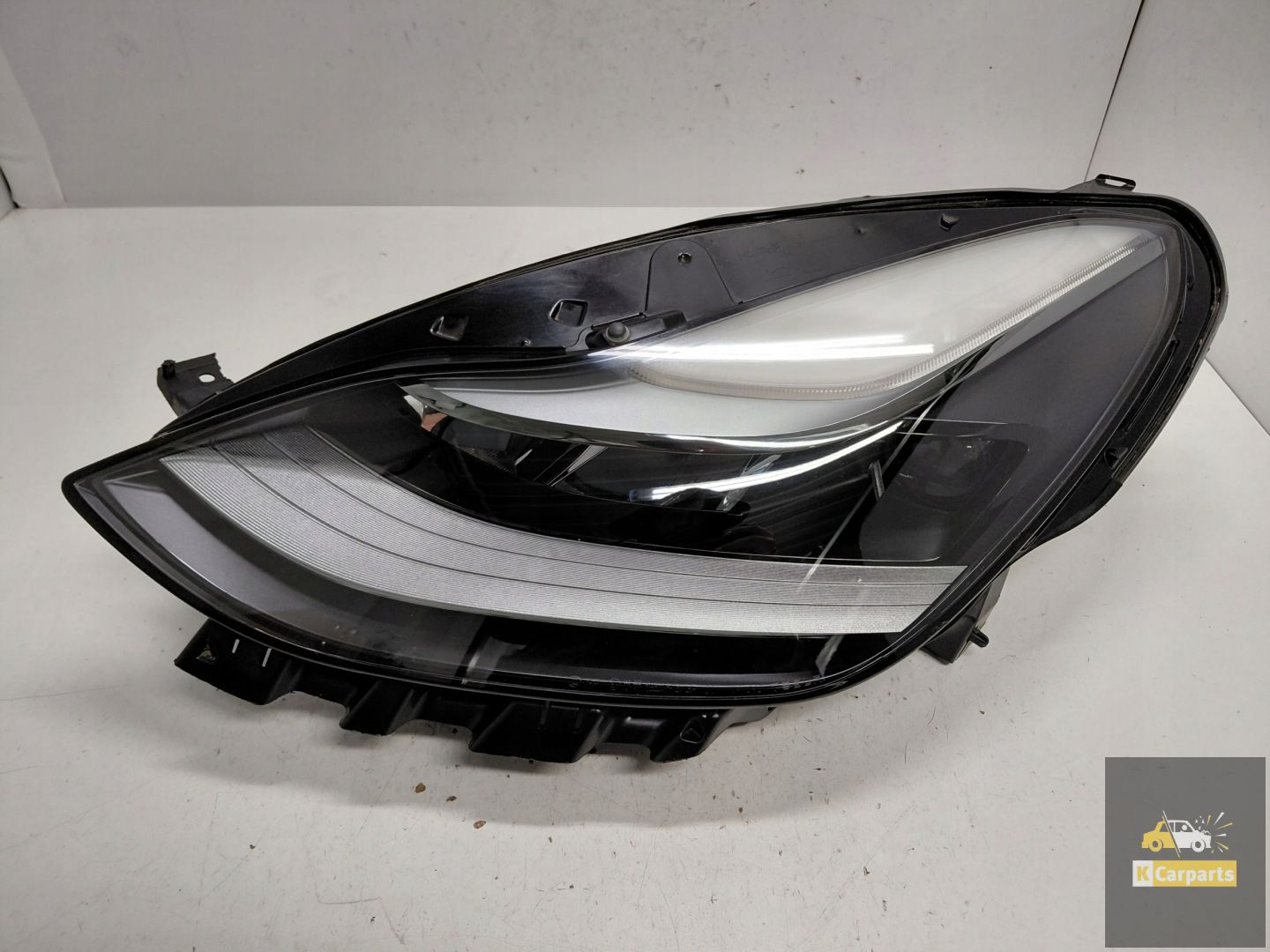 1514952-20-E, Tesla Model 3 Lift Model Y linkerlamp