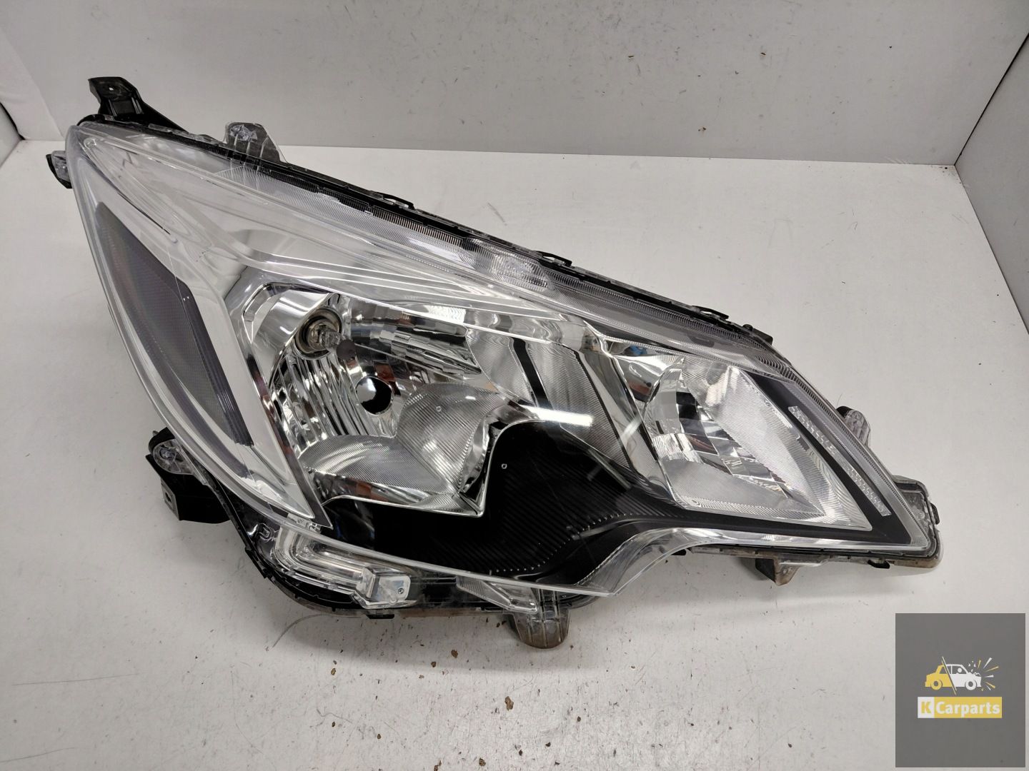 8301D446, Mitsubishi Space Star II Lamp rechts normaal Ideaal