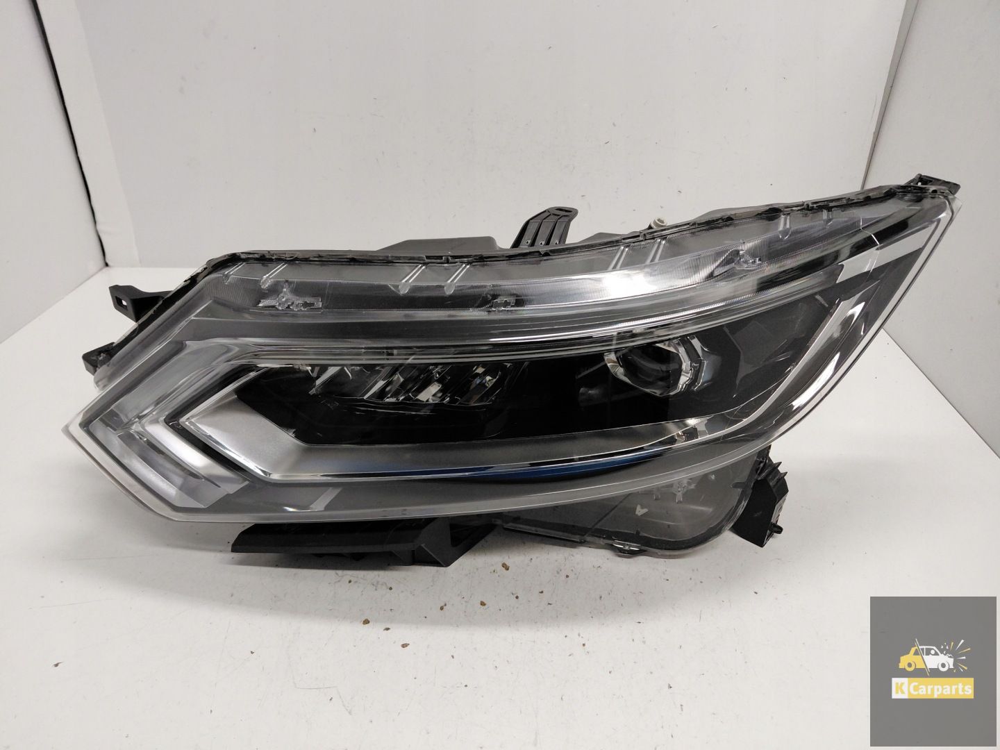 100-19011, NIssan Qashqai J11 II Lift Full Led linkerlamp