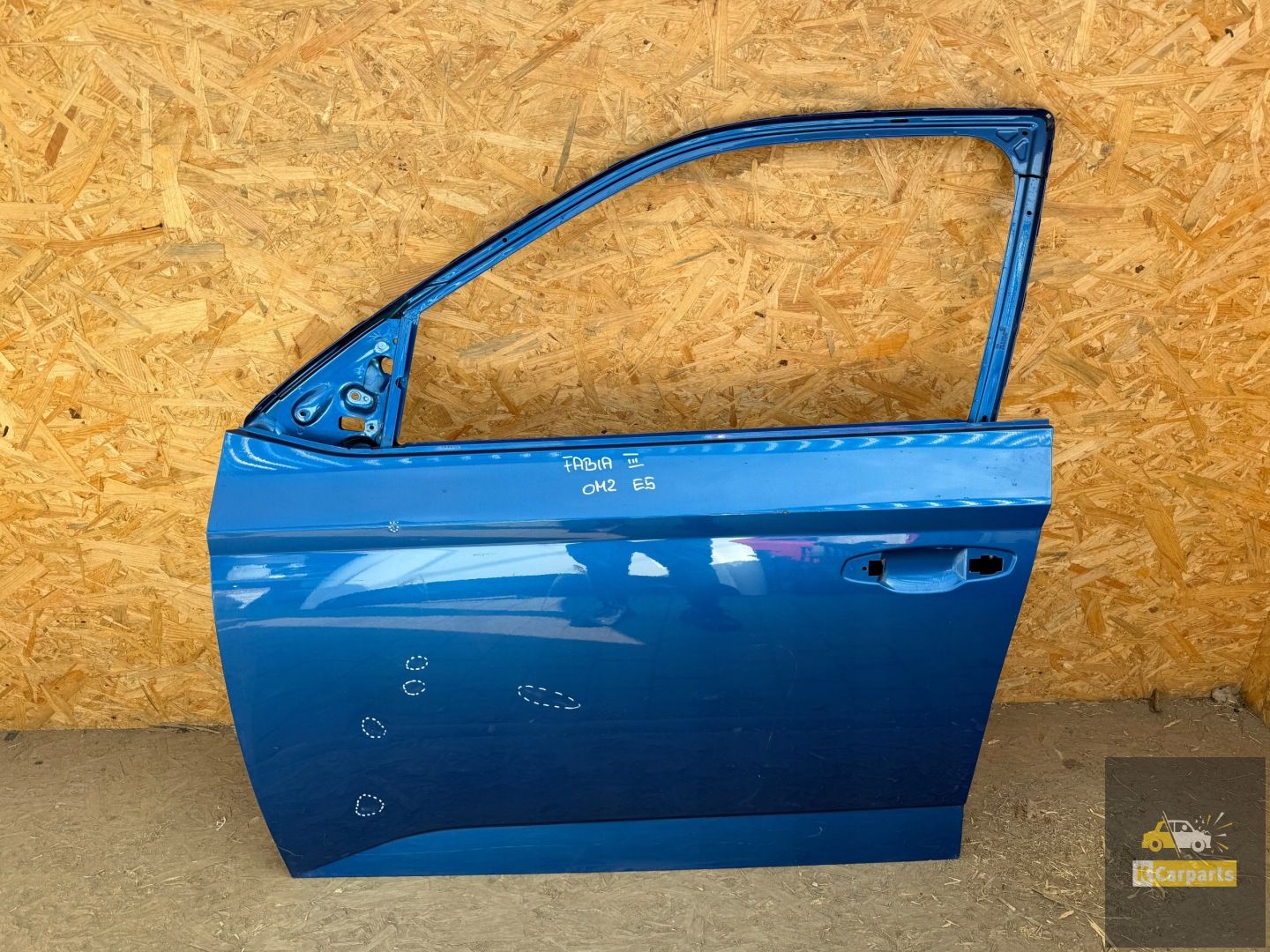 Skoda Fabia III 2014-2021 left front door