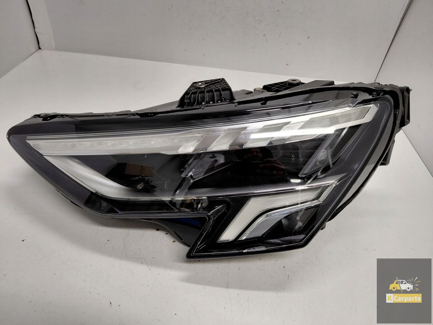 8Y0941033, Audi A3 8Y Full Led linkerlamp