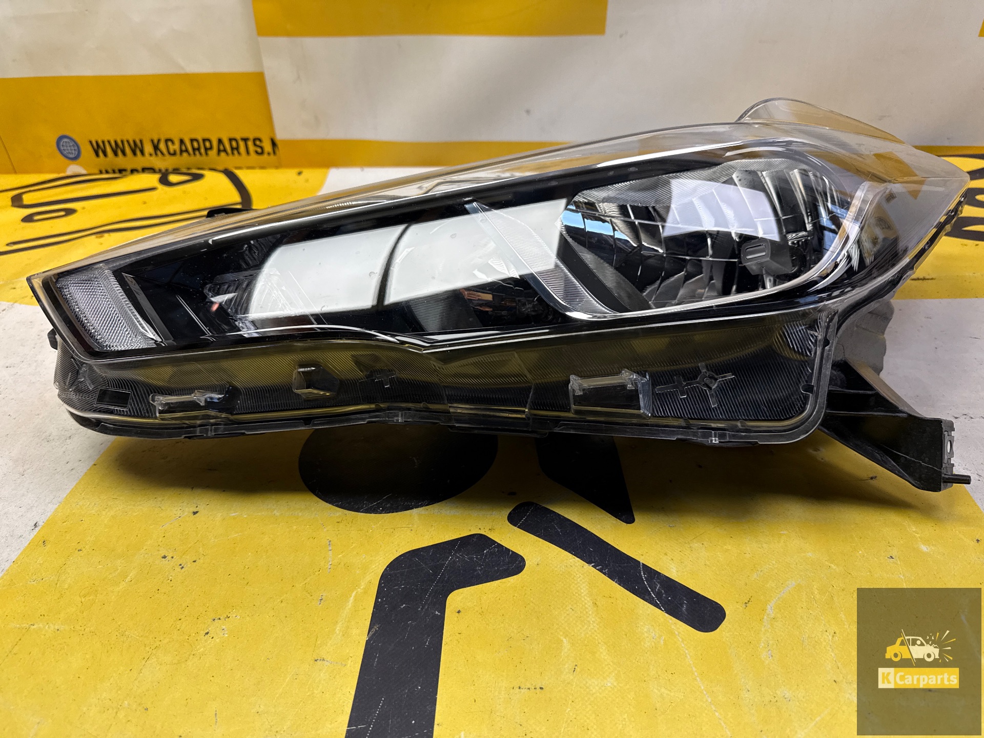 Nissan Micra k14 Lamp links normaal Ideaal