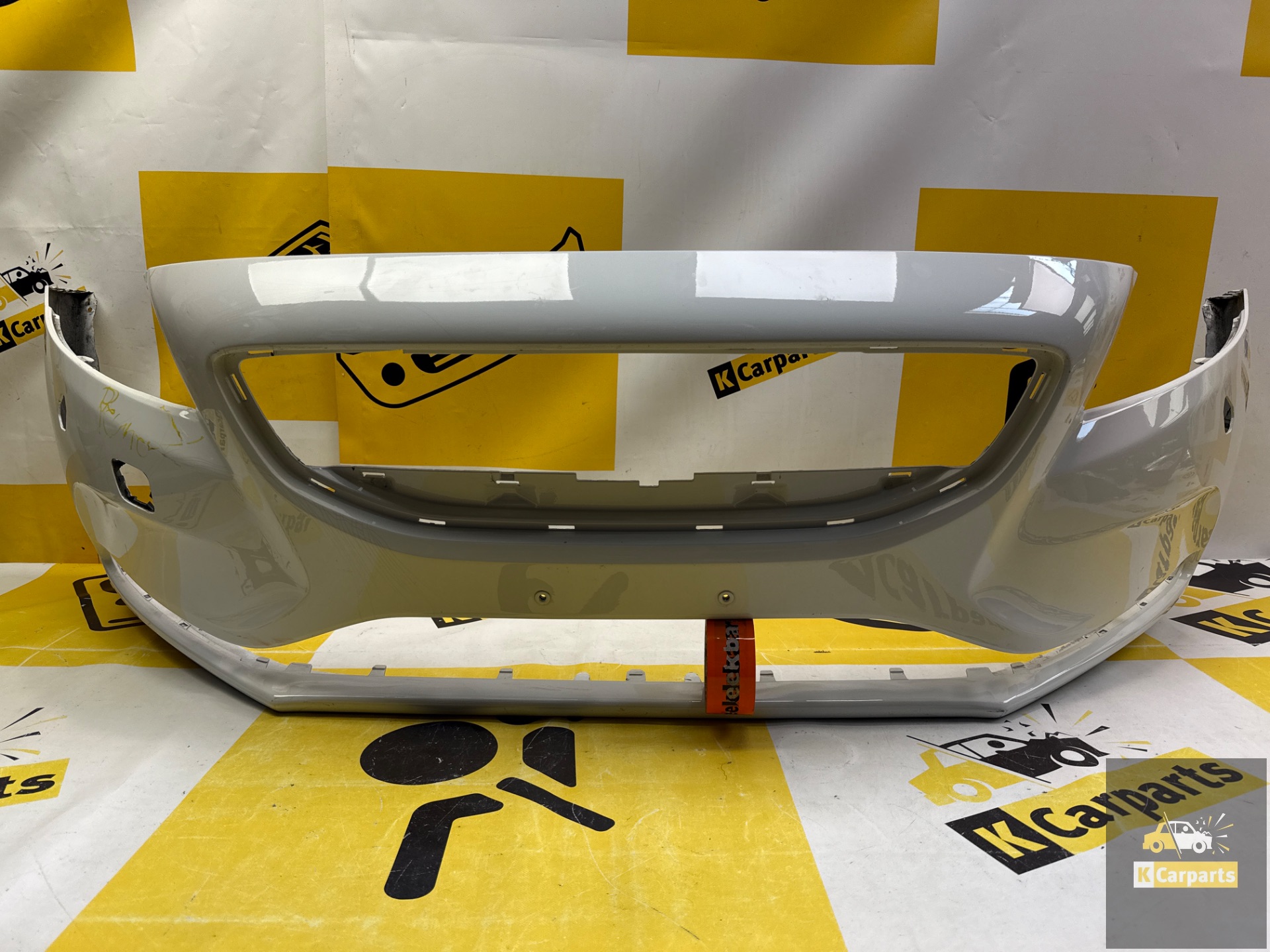 Volvo v40 Front bumper KLS Normal bumper
