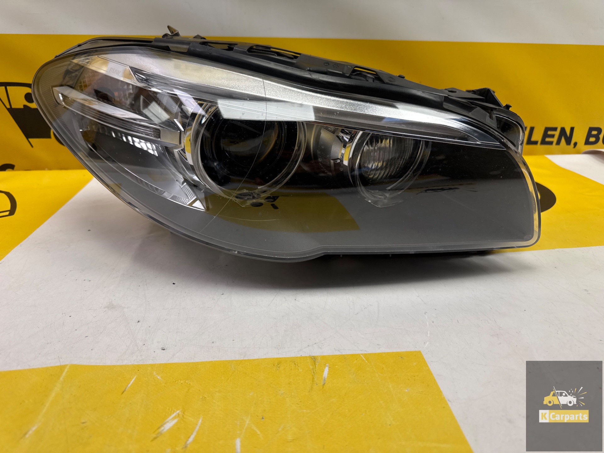 Phare droit d'origine BMW Série 5, référence 1ZT011087-41