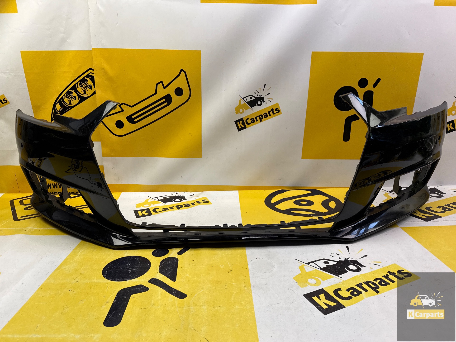 Audi A4 B9 8W Voorbumper origineel 8W0807437